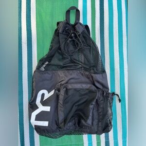 ✨🎉 TYR Big Mesh Black and Blue Sports Backpack 40L